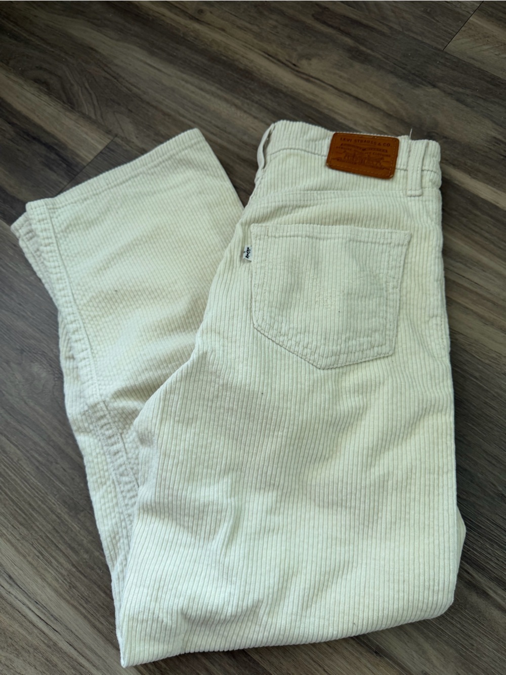Levi's Ribcage Straight Cream Corduroy Pants